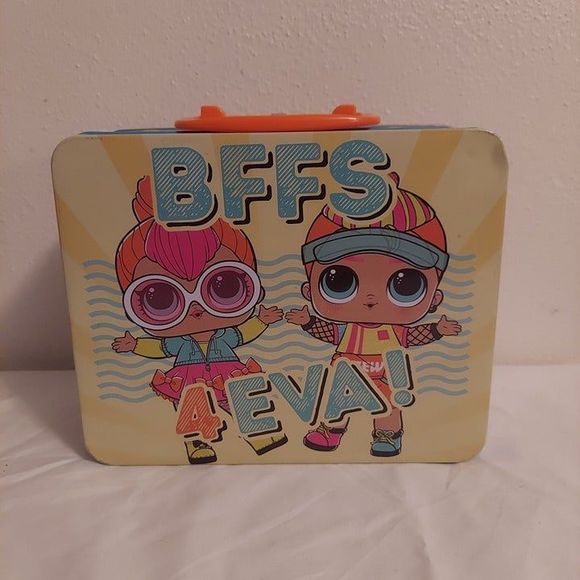 L.O.L. Surprise! BFFS 4 Eva! Metal Lunch box Tin Pencil Crayon Holder - Picture 4 of 7